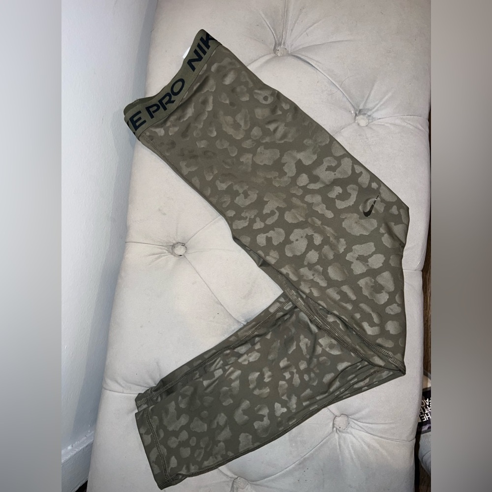 olive green nike pro leggings